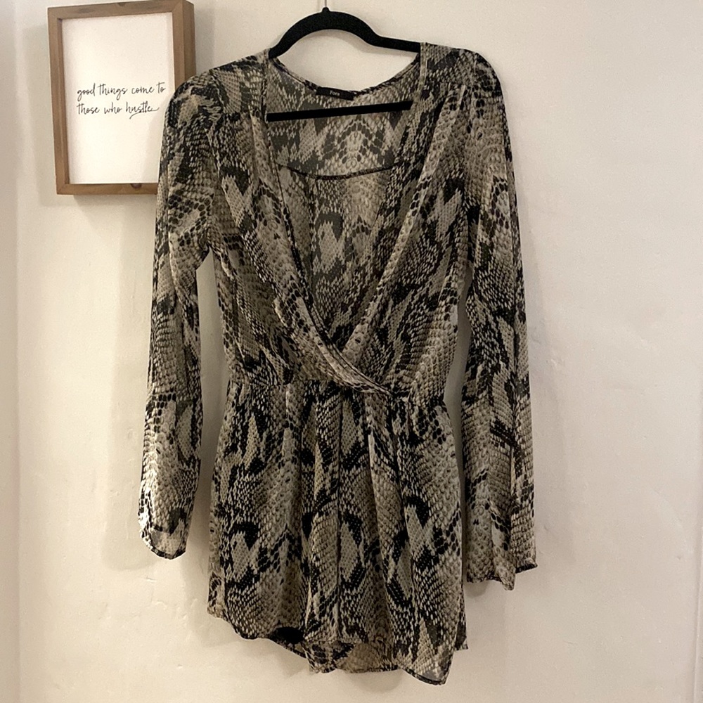 Chiffon short jumpsuit sheer long sleeve